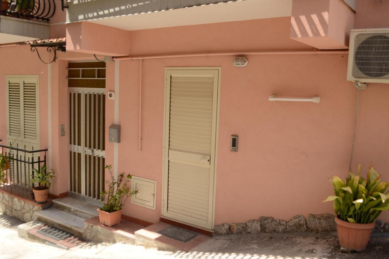 Casa Mare Naxos Flat - Home Holiday Giardini-Naxos Exterior foto
